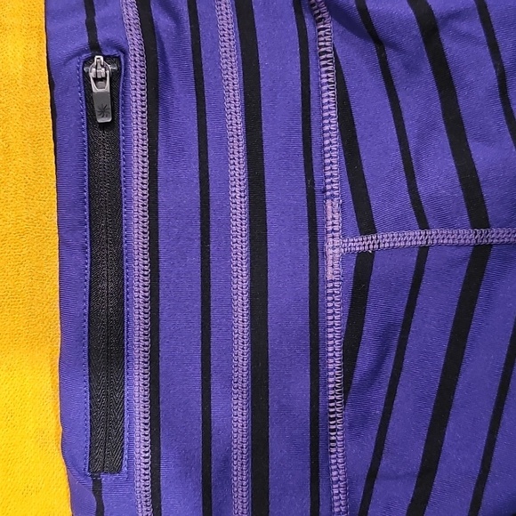 Athleta Relay Purple Stripe Tight/Legging Sz M EUC - Picture 11 of 14